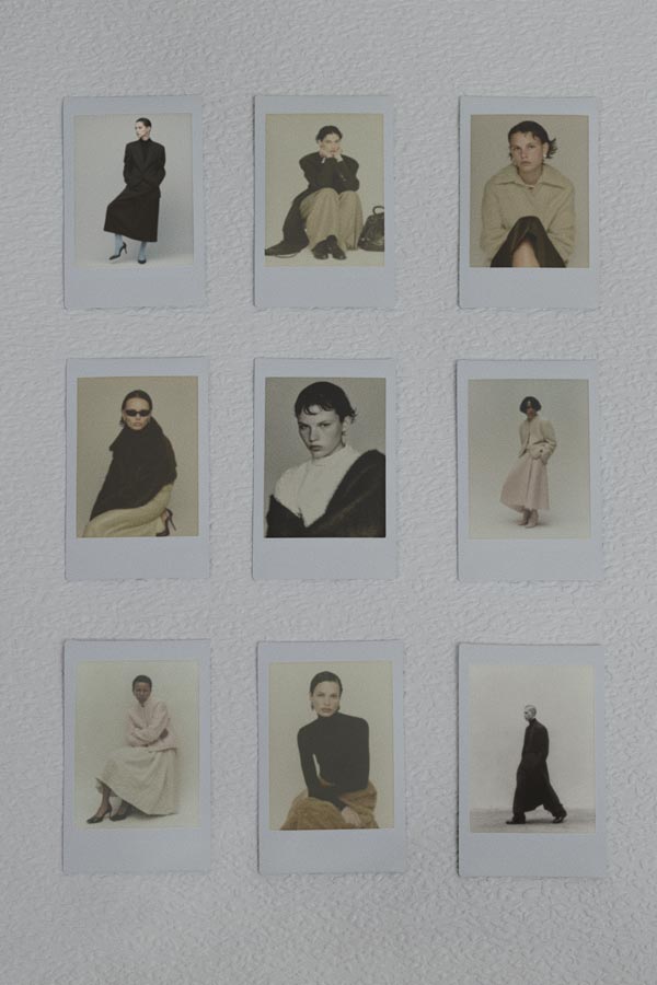 Paper 01 Polaroid 03 Photo Mockup