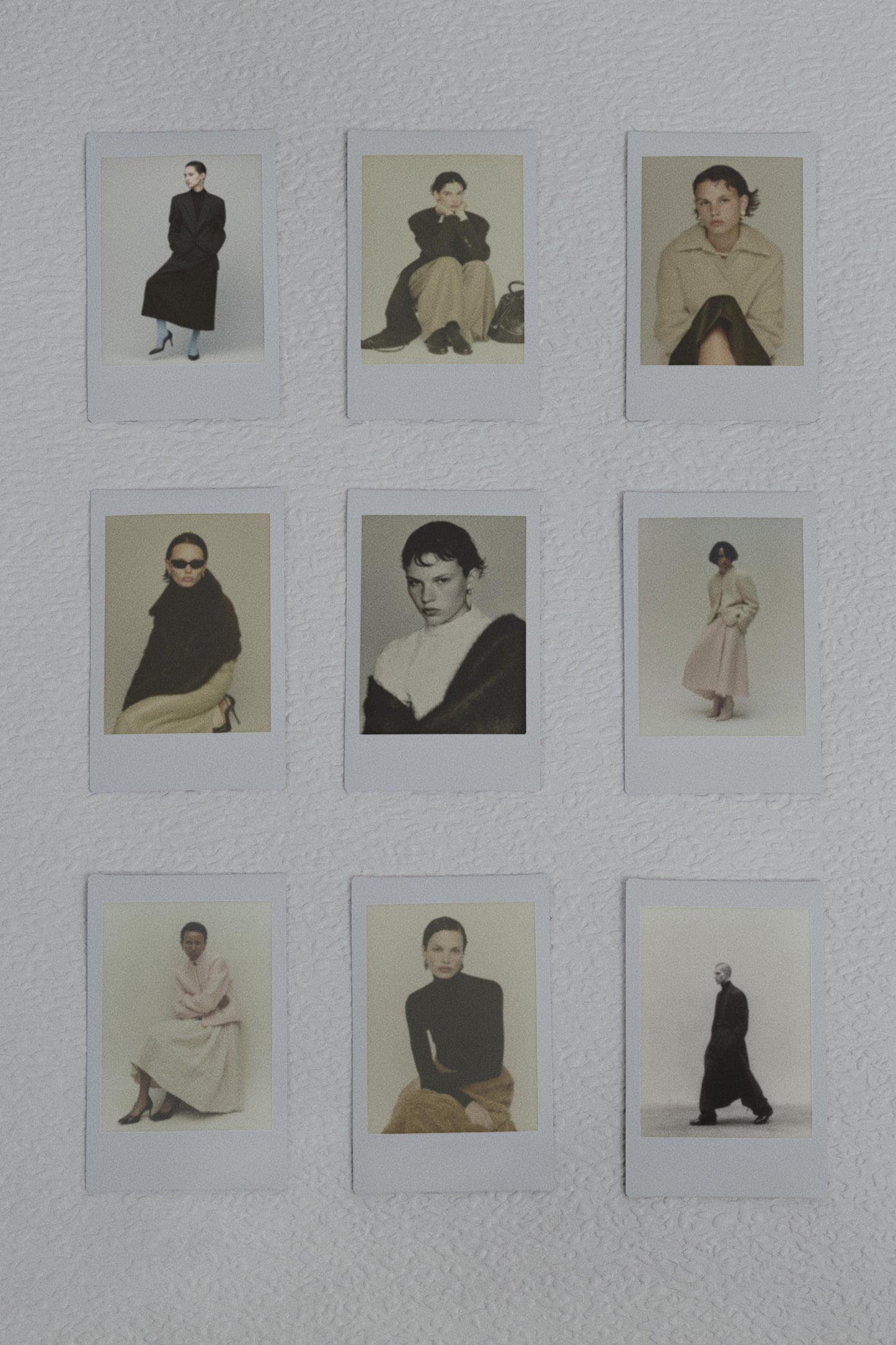 Paper 01 Polaroid 03 Photo Mockup